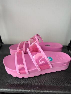 Reef Pink Triple-Strap Platform Slides